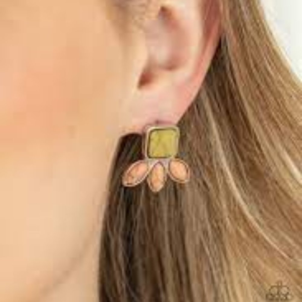 Paparazzi ♥ Hill Country Blossoms - Multi ♥ Post Earrings